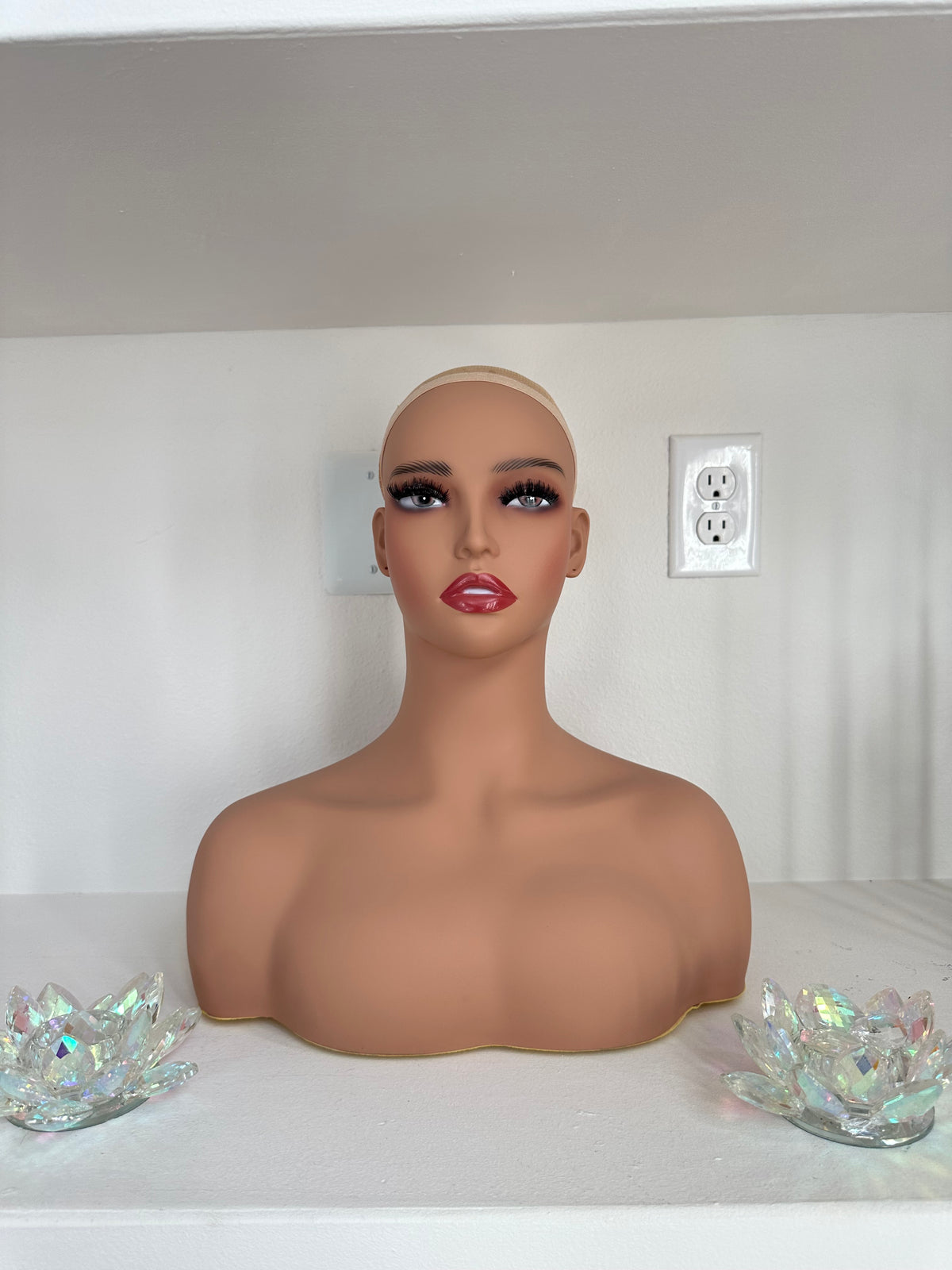 Mannequin heads