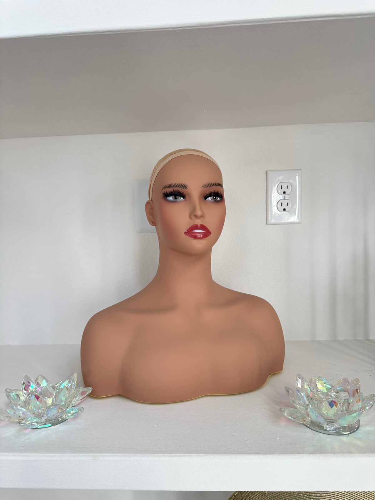 Mannequin heads